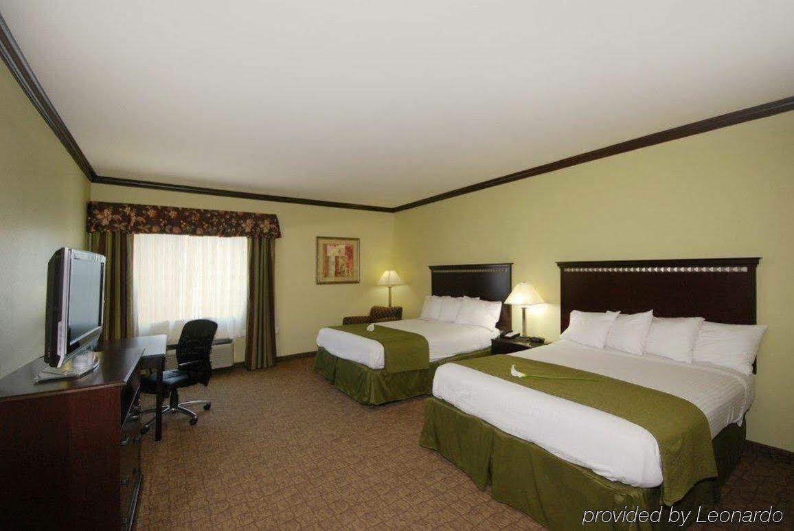 Best Western Plus Lake Worth Екстериор снимка